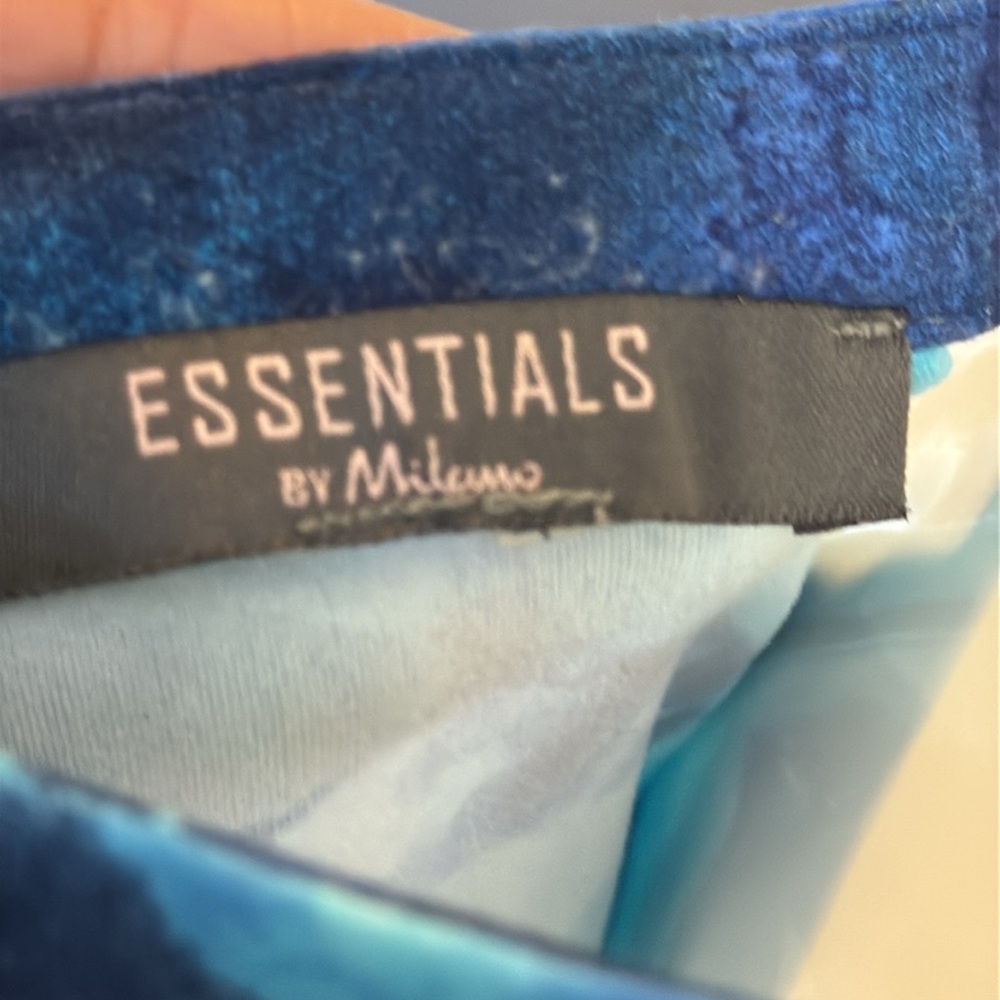 Essentials by Milano Blue Patterned Top medium - Picture 5 of 5
